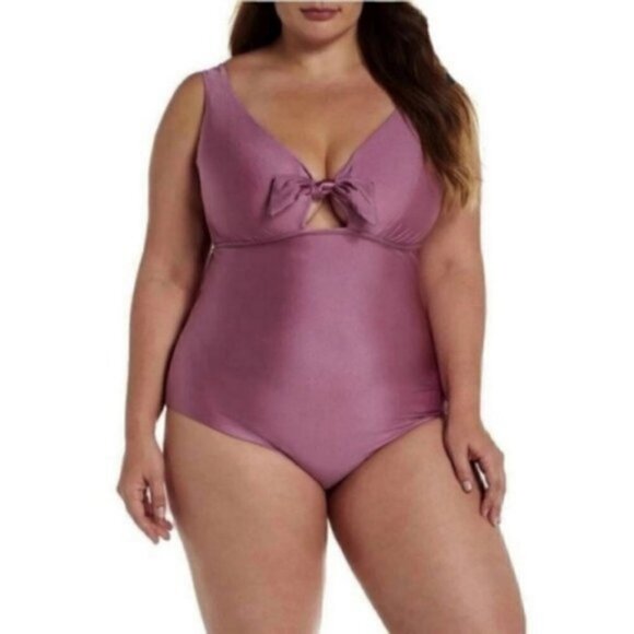 NWOT BECCA Ballerina One-Piece plus size Swim - Picture 1 of 8